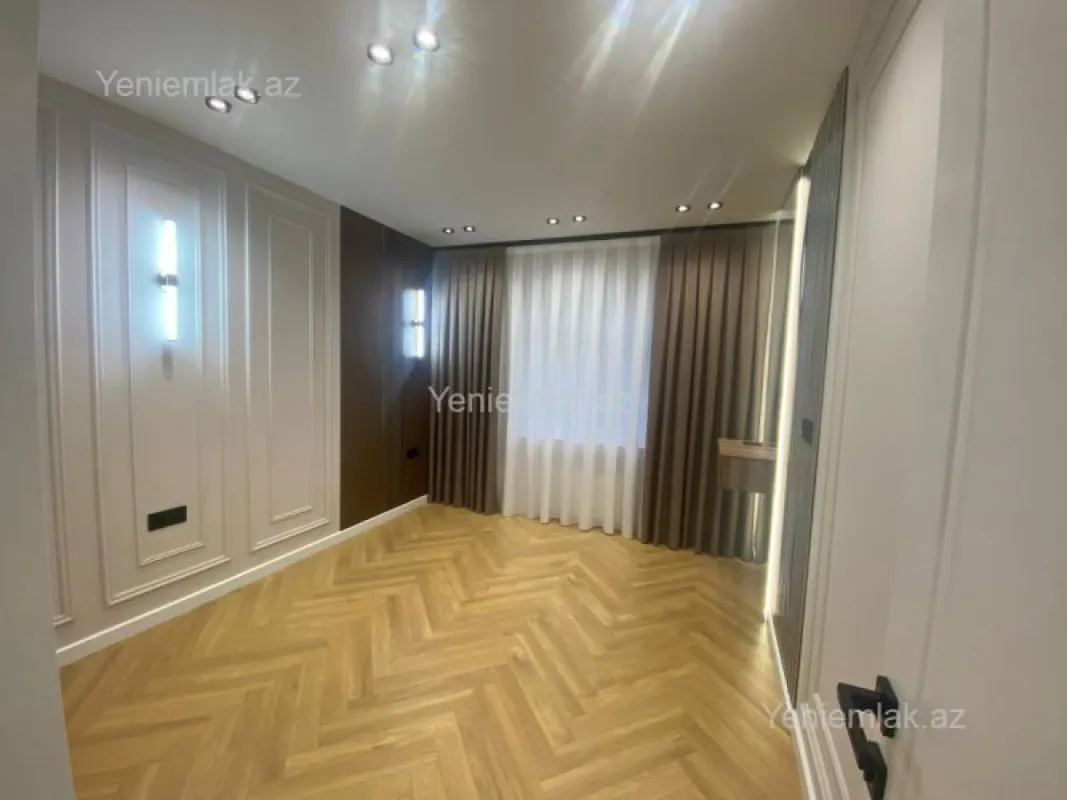Satılır 1 otaqlı köhnə tikili 45 m²
