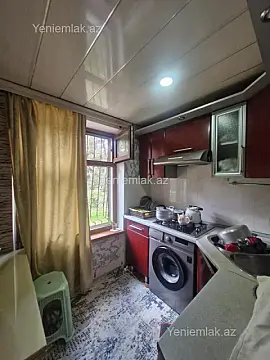 Satılır 3 otaqlı köhnə tikili 70 m²