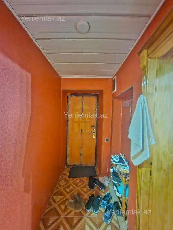 Satılır 3 otaqlı köhnə tikili 70 m²