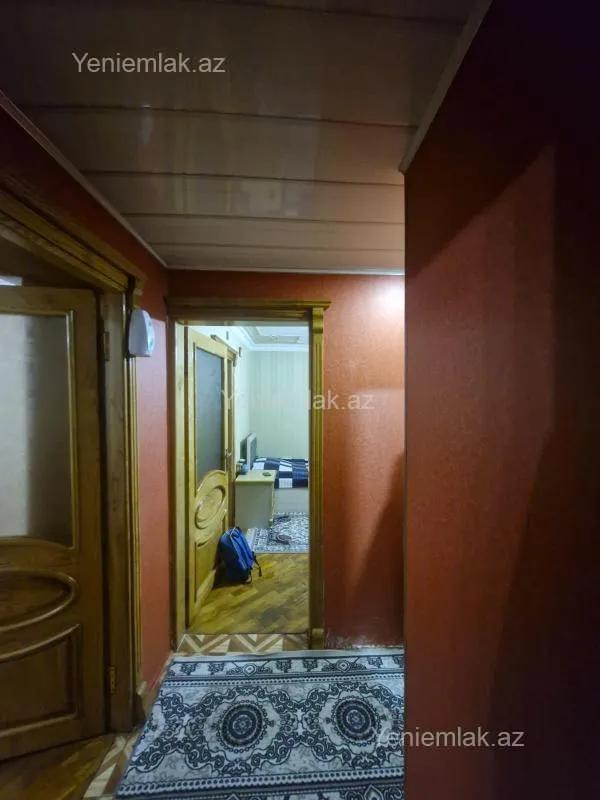 Satılır 3 otaqlı köhnə tikili 70 m²