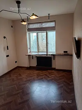 Satılır 2 otaqlı köhnə tikili 60 m²