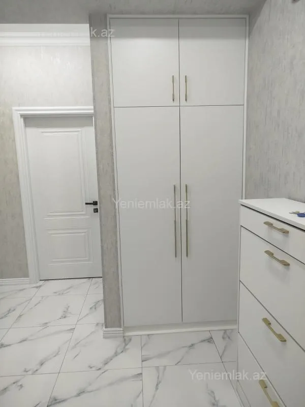 Satılır 3 otaqlı yeni tikili 81 m²