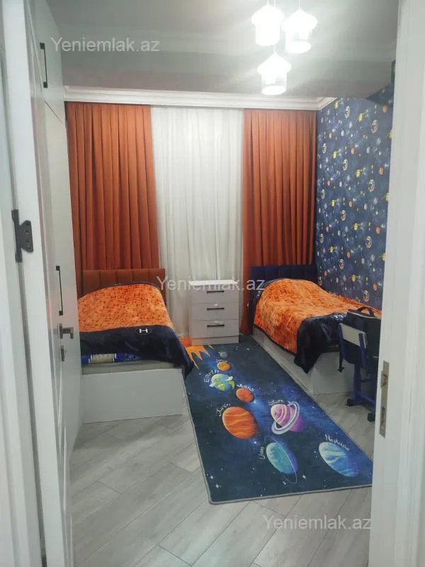 Satılır 3 otaqlı yeni tikili 81 m²