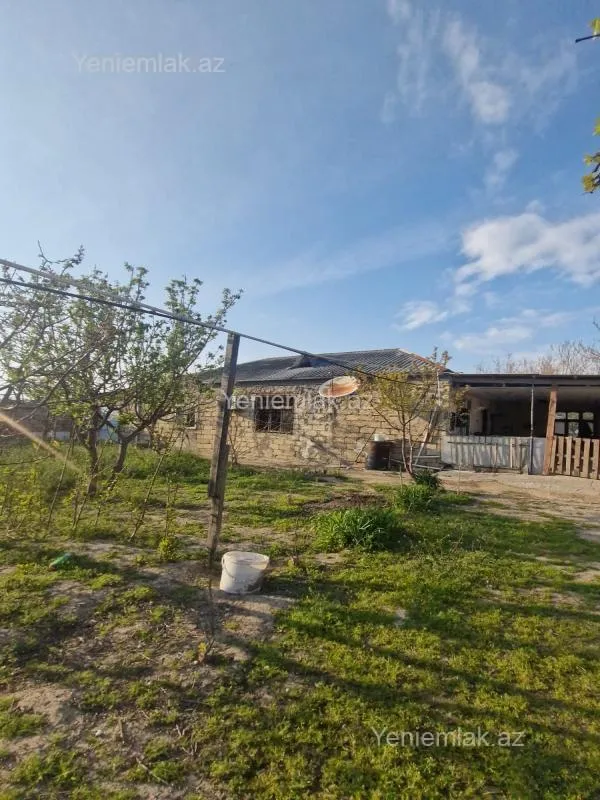 Satılır 3 otaqlı həyət evi 70 m²