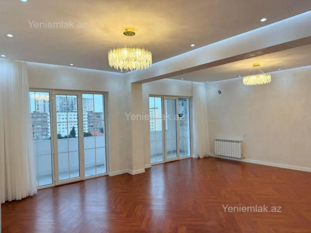 Satılır 5 otaqlı köhnə tikili 110 m²