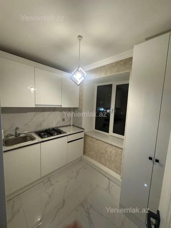 Satılır 2 otaqlı köhnə tikili 55 m²