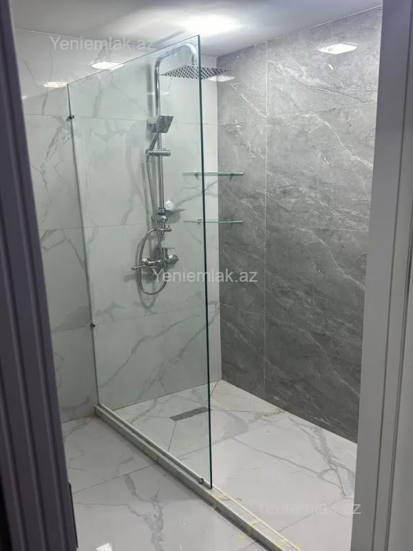 Satılır 2 otaqlı köhnə tikili 55 m²