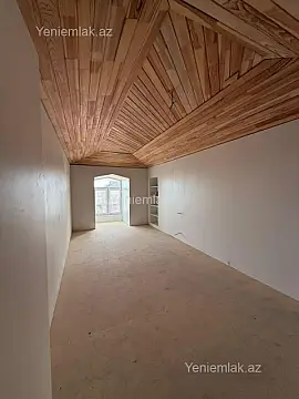 Satılır 10 otaqlı həyət evi 690 m²