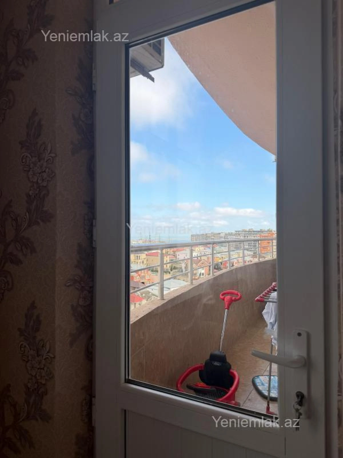 Satılır 3 otaqlı yeni tikili 92.5 m²