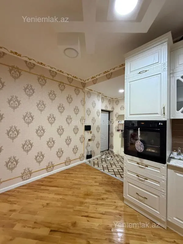 Satılır 3 otaqlı yeni tikili 92.5 m²