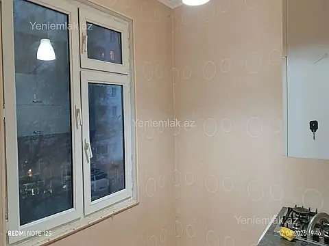 Satılır 1 otaqlı köhnə tikili 40 m²