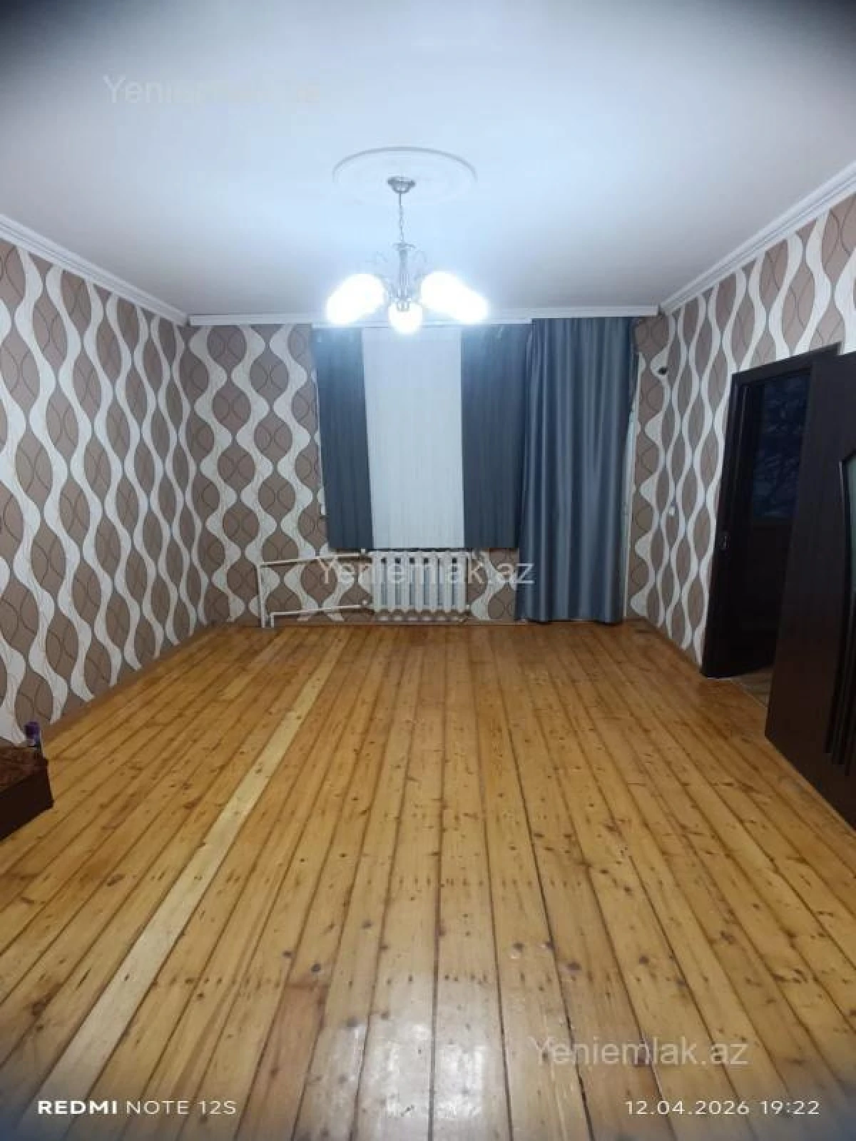 Satılır 1 otaqlı köhnə tikili 40 m²