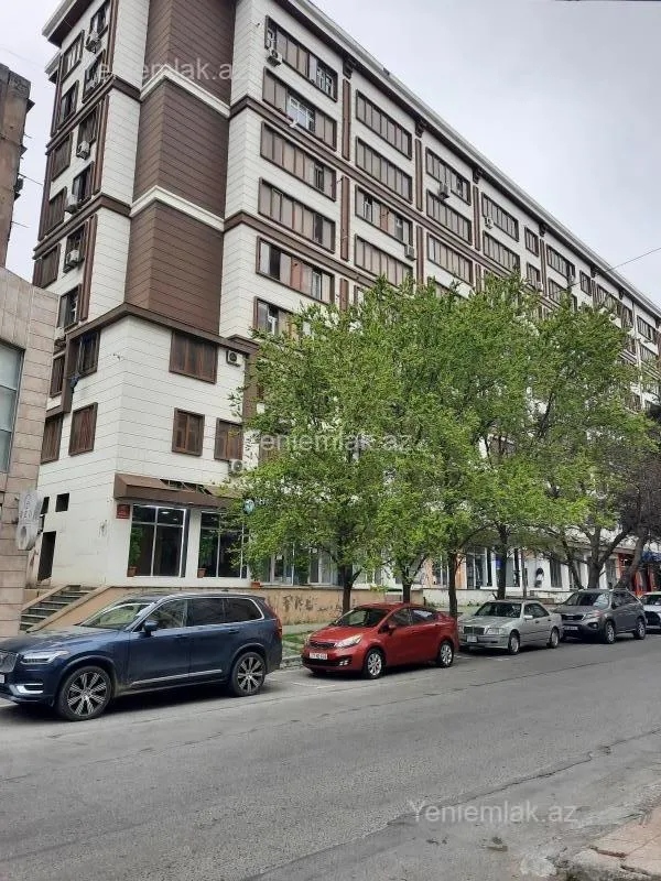 Satılır 1 otaqlı köhnə tikili 50 m²