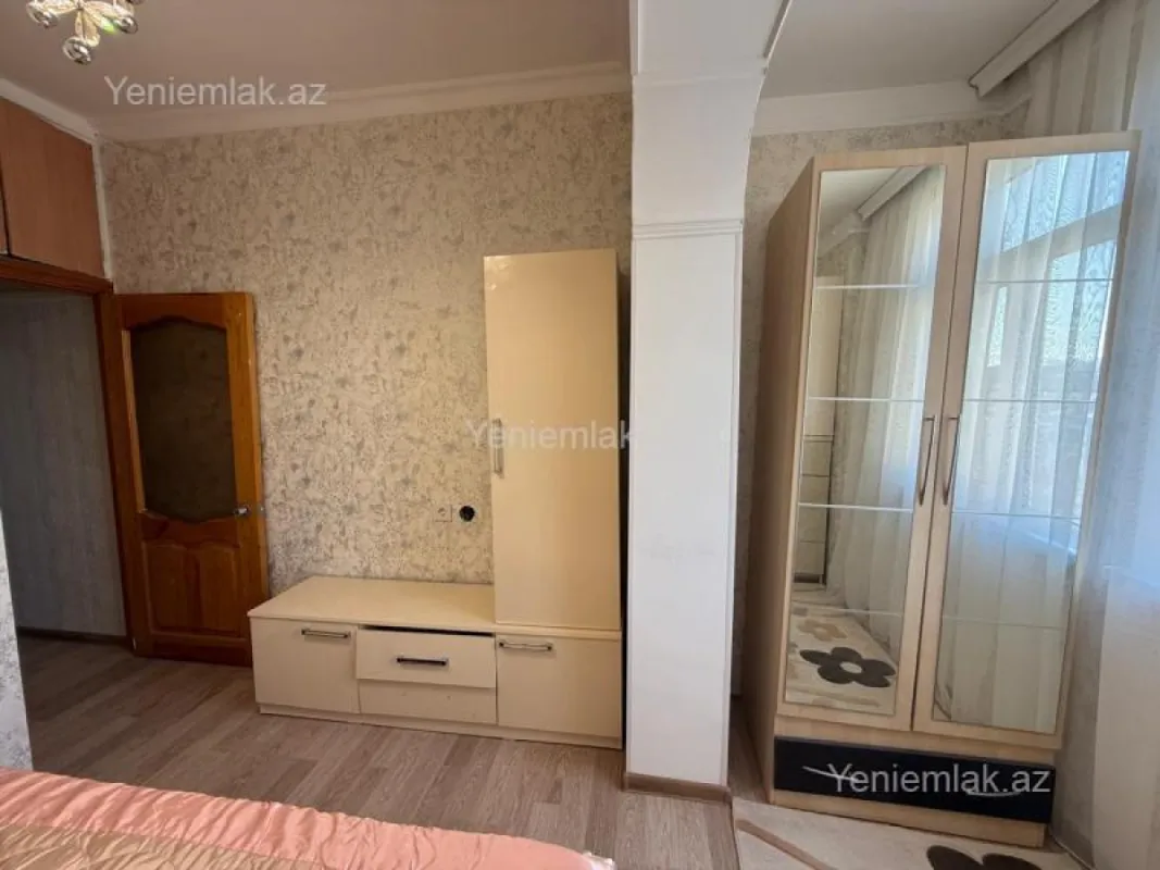 Satılır 1 otaqlı köhnə tikili 50 m²