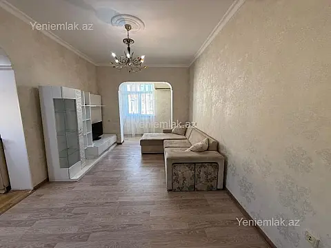 Satılır 1 otaqlı köhnə tikili 50 m²