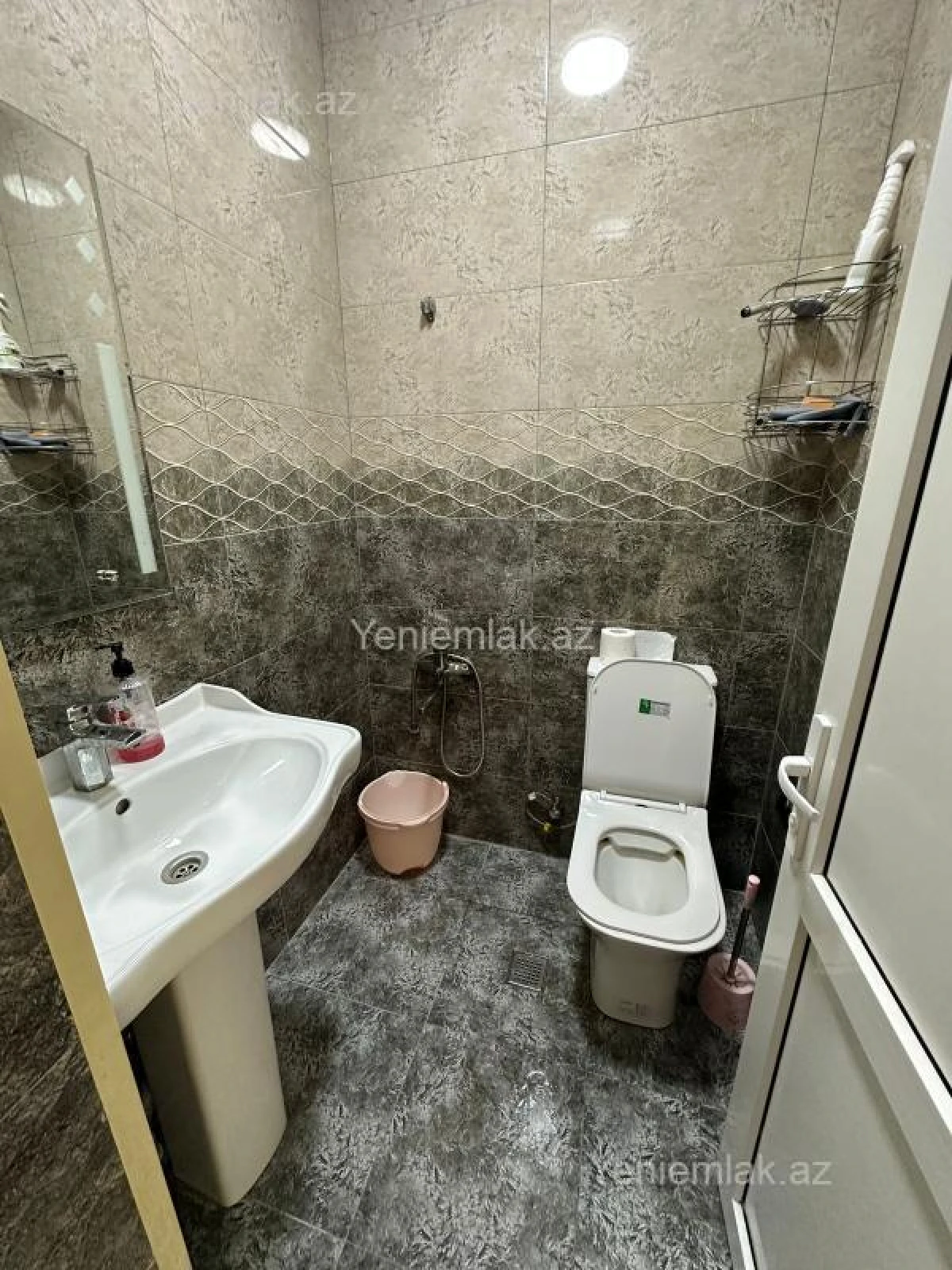Satılır 4 otaqlı həyət evi 155 m²