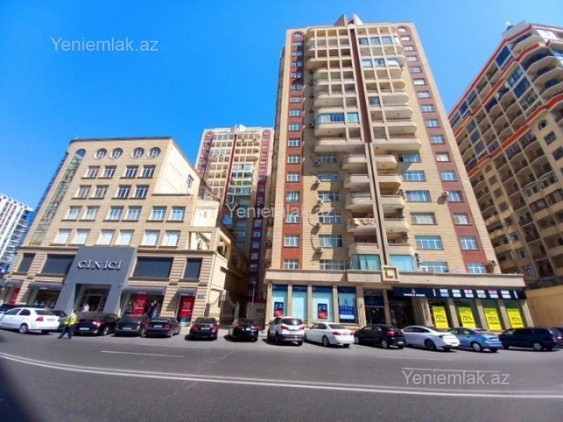 Satılır 4 otaqlı yeni tikili 215000 m² — Bakı, Yasamal 4 otaq 215000.00 m²