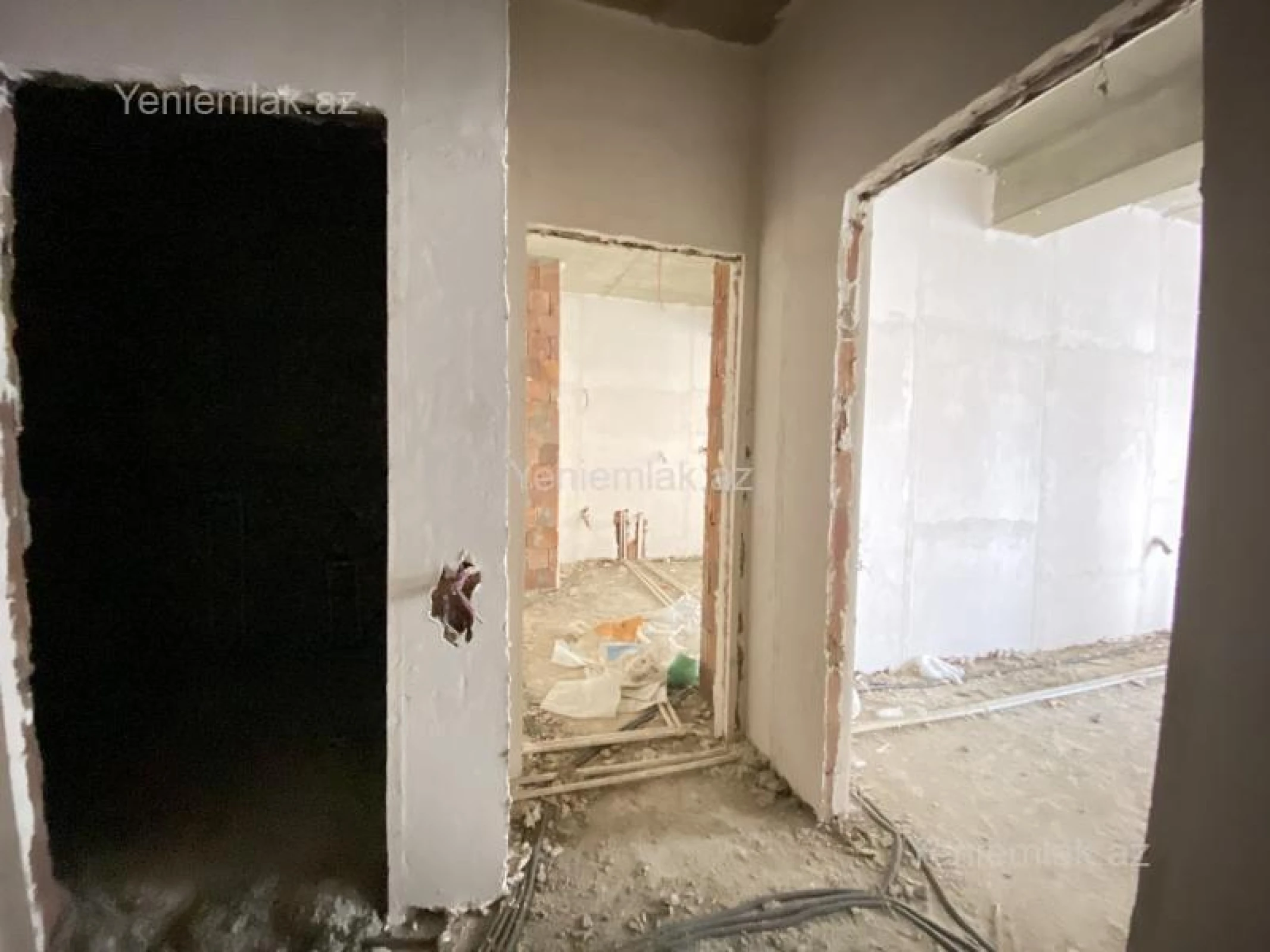 Satılır 2 otaqlı yeni tikili 60 m²