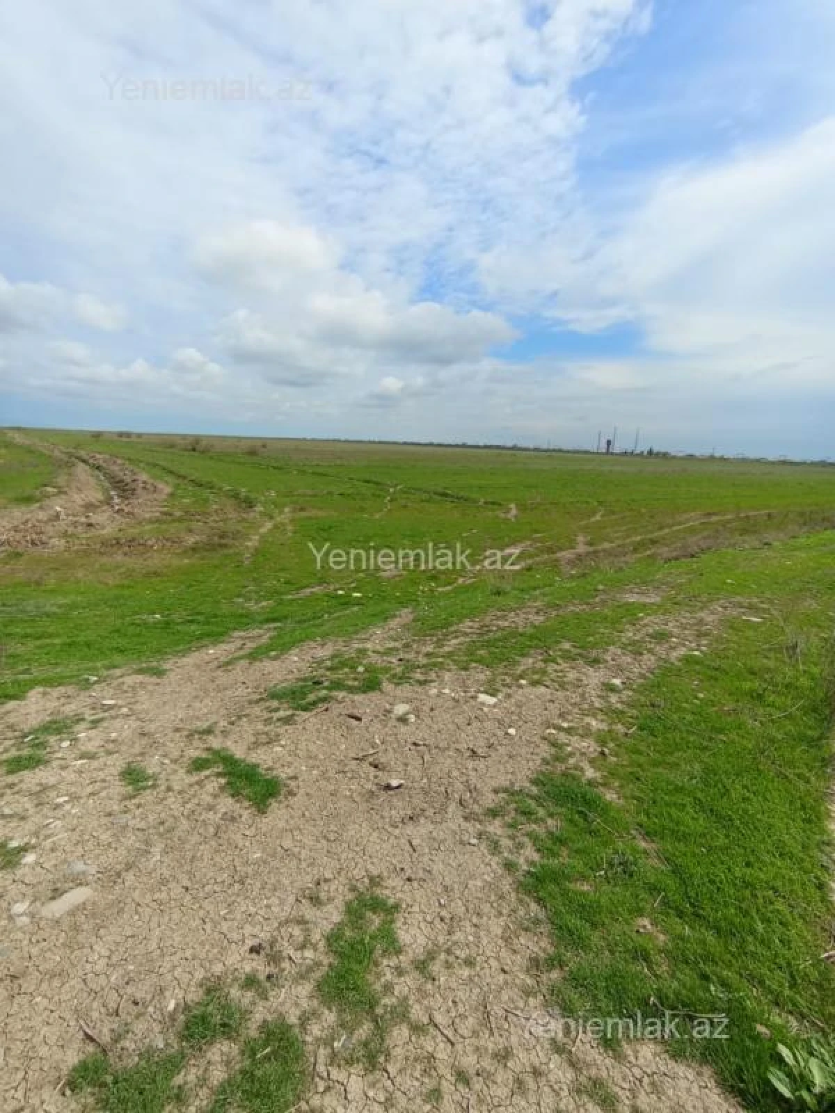 Satılır torpaq sahəsi