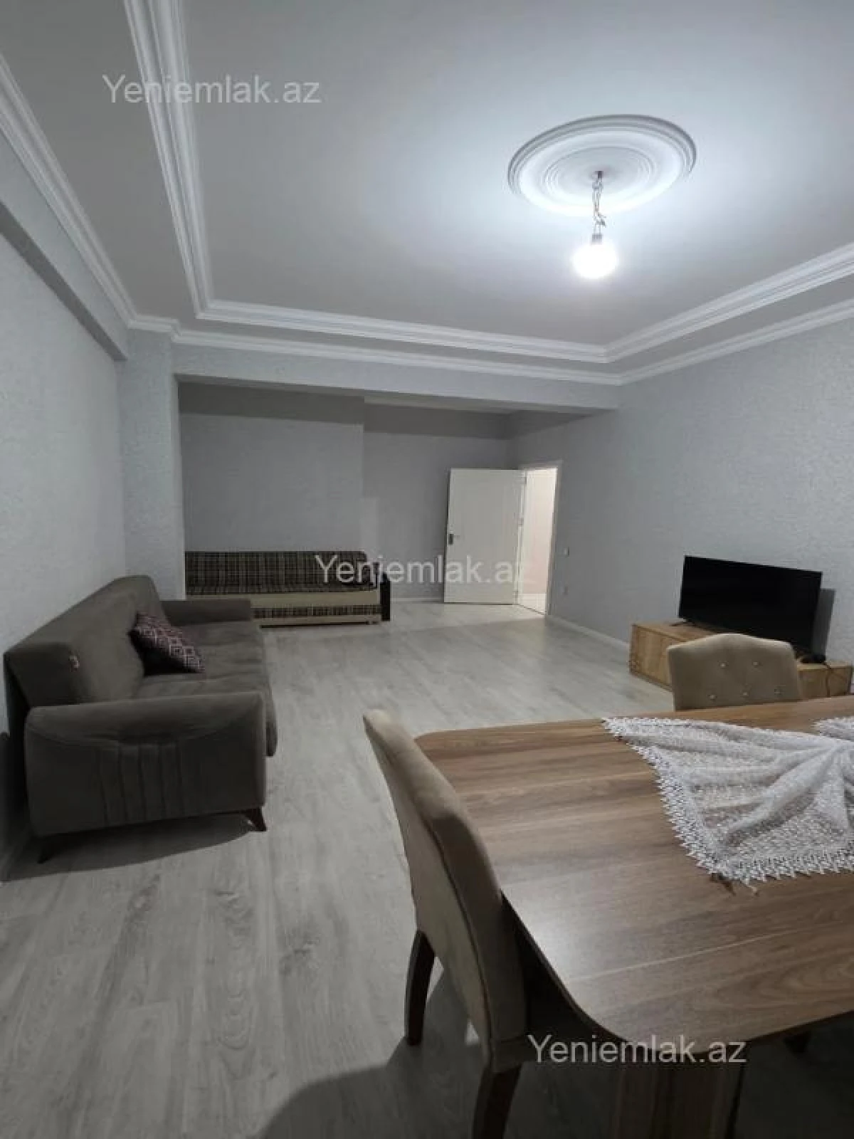 Satılır 2 otaqlı yeni tikili 93 m²
