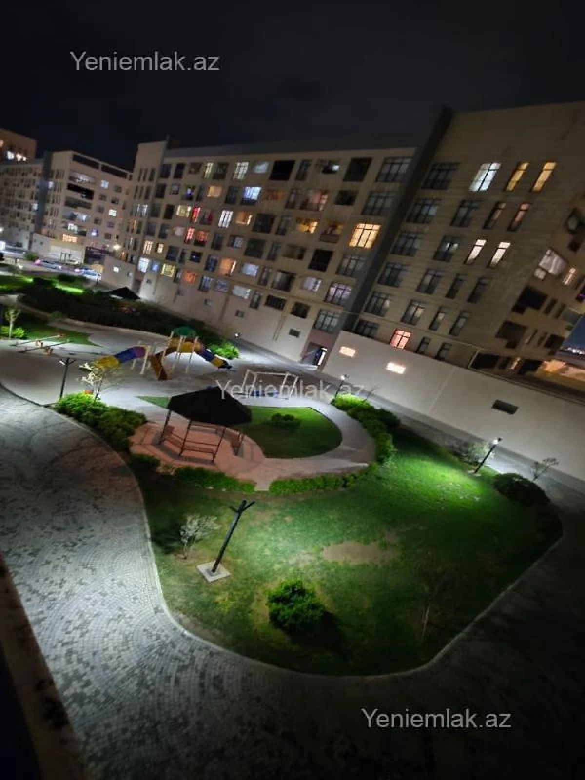 Satılır 2 otaqlı yeni tikili 93 m²