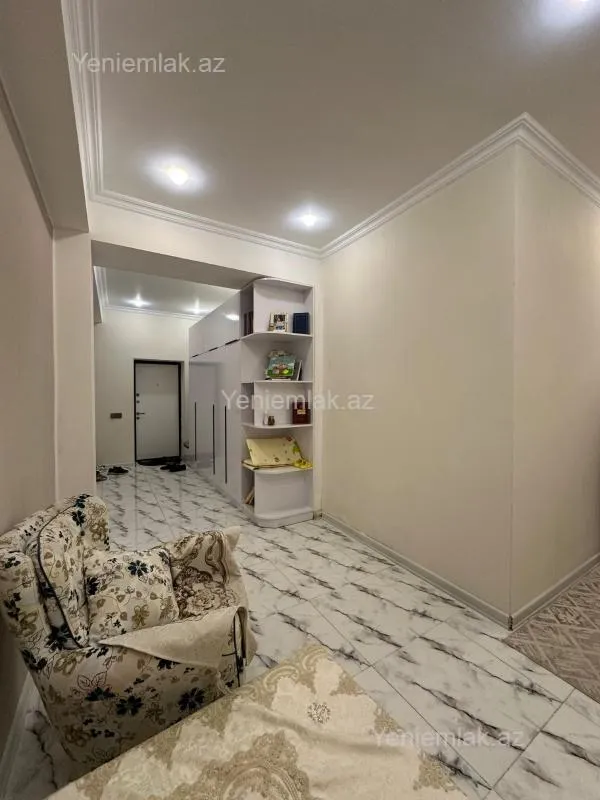 Satılır 3 otaqlı yeni tikili 110 m²