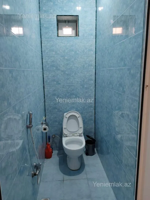 Satılır 4 otaqlı həyət evi 200 m²