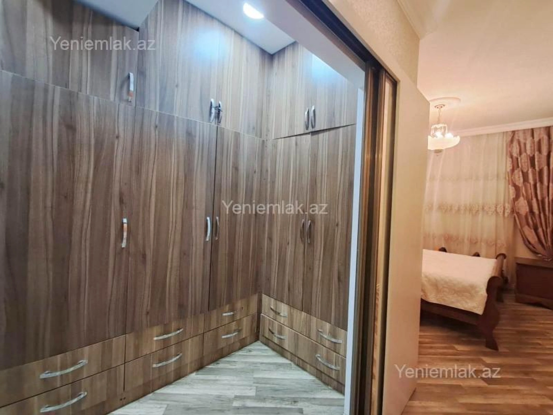 Satılır 4 otaqlı yeni tikili 136 m²