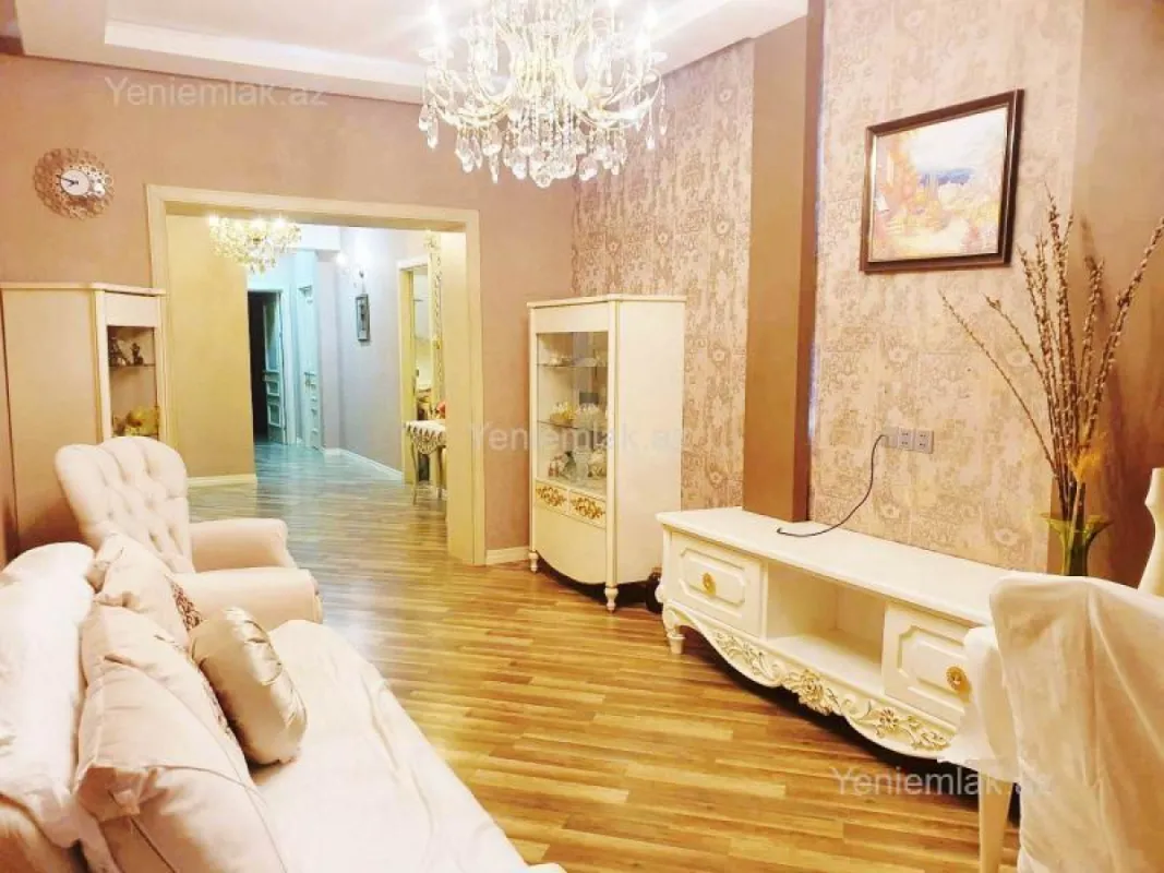 Satılır 4 otaqlı yeni tikili 136 m²