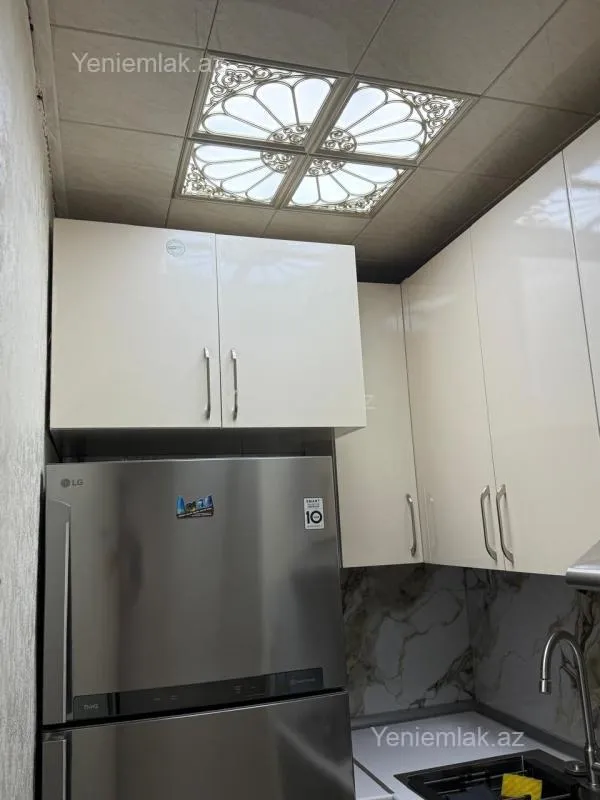 Satılır 2 otaqlı köhnə tikili 40 m²