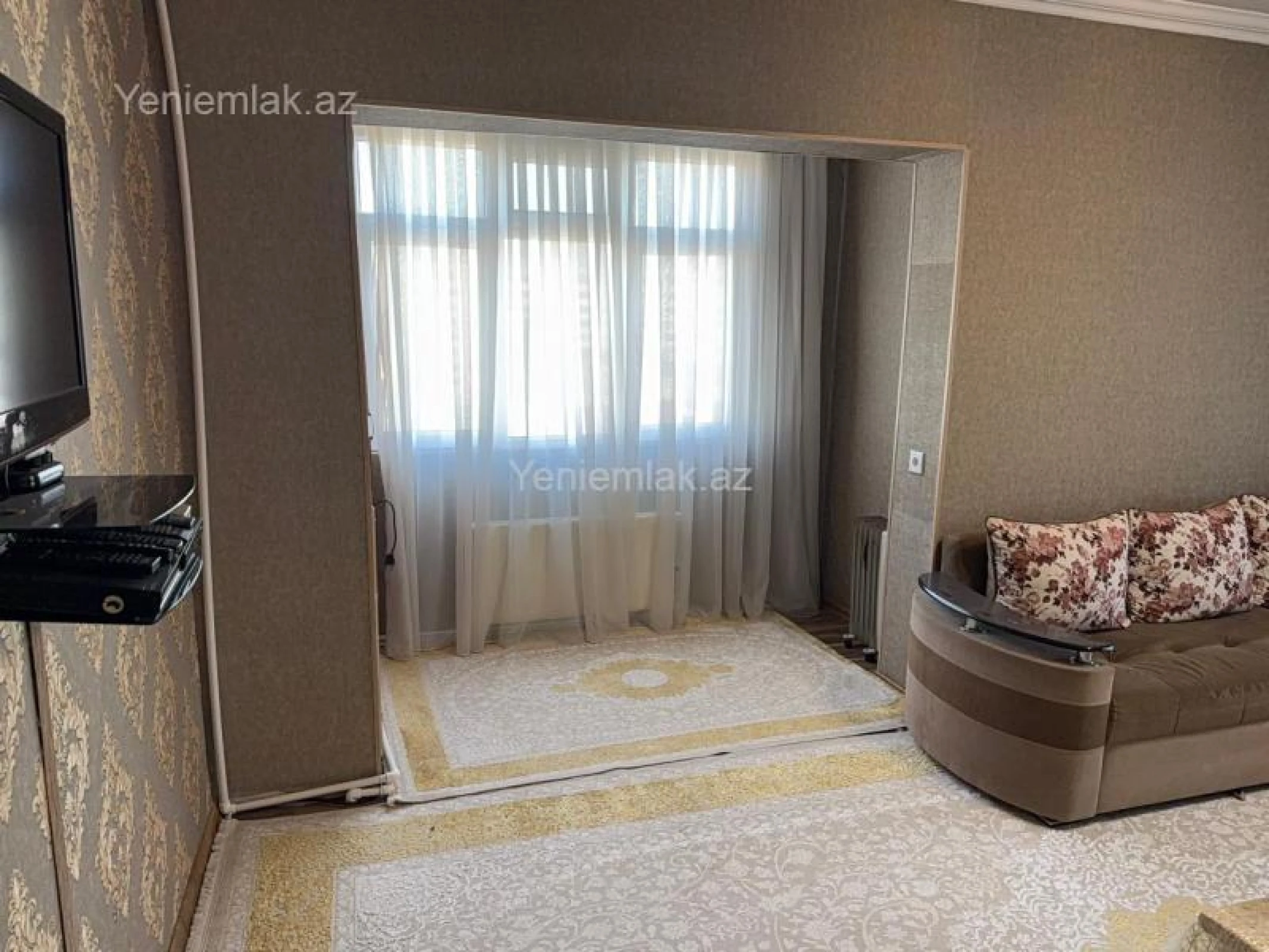 Satılır 2 otaqlı köhnə tikili 40 m²