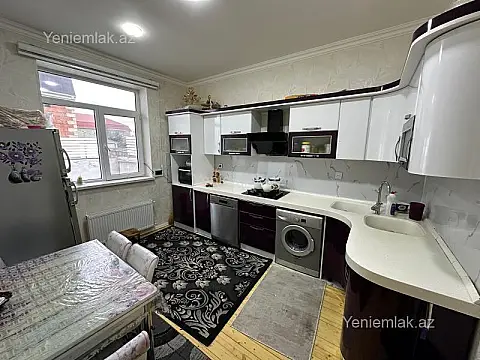 Satılır 7 otaqlı həyət evi 171 m²