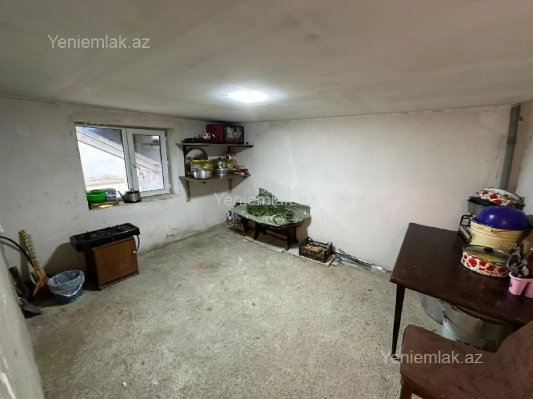 Satılır 7 otaqlı həyət evi 171 m²