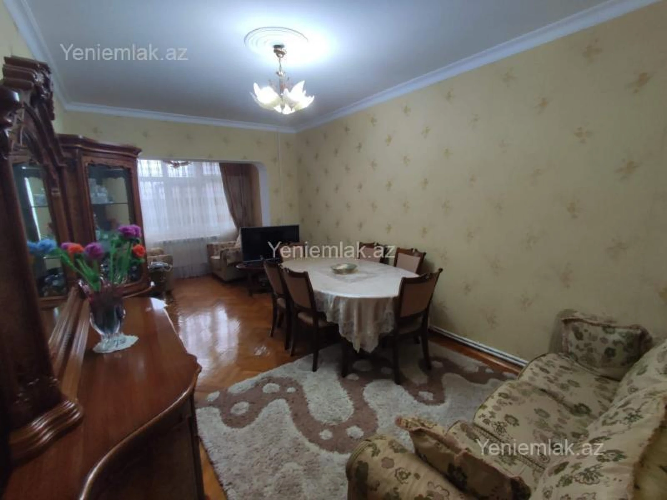 Satılır 4 otaqlı köhnə tikili 110 m²