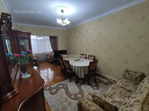 Satılır 4 otaqlı köhnə tikili 110 m² — Bakı, Nizami 4 otaq 110.00 m²