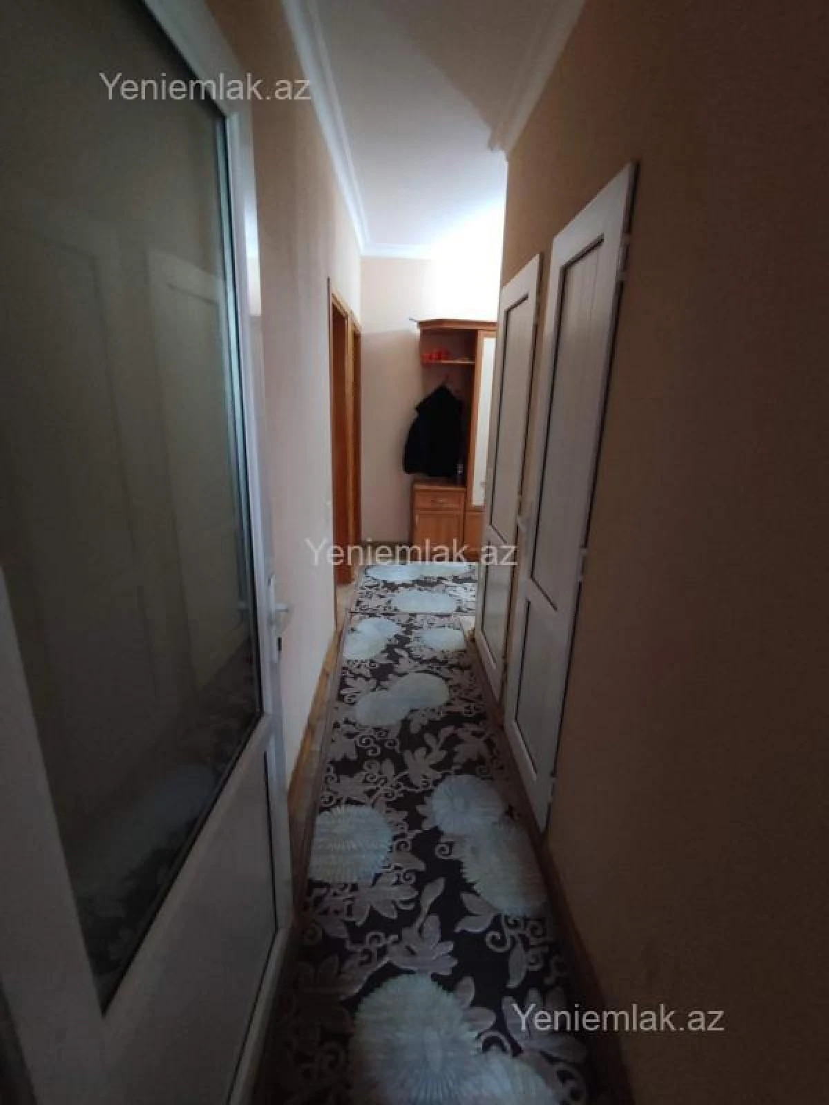 Satılır 4 otaqlı köhnə tikili 110 m²