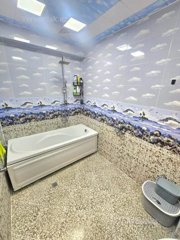 Satılır 3 otaqlı yeni tikili 125 m²