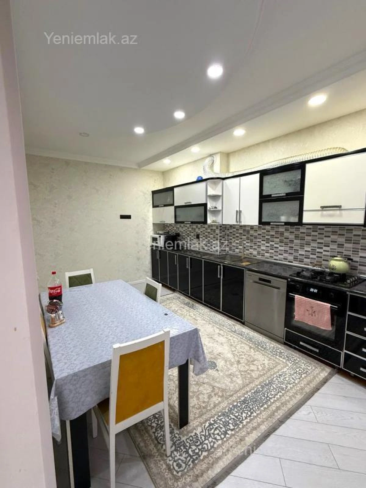 Satılır 4 otaqlı yeni tikili 130 m²