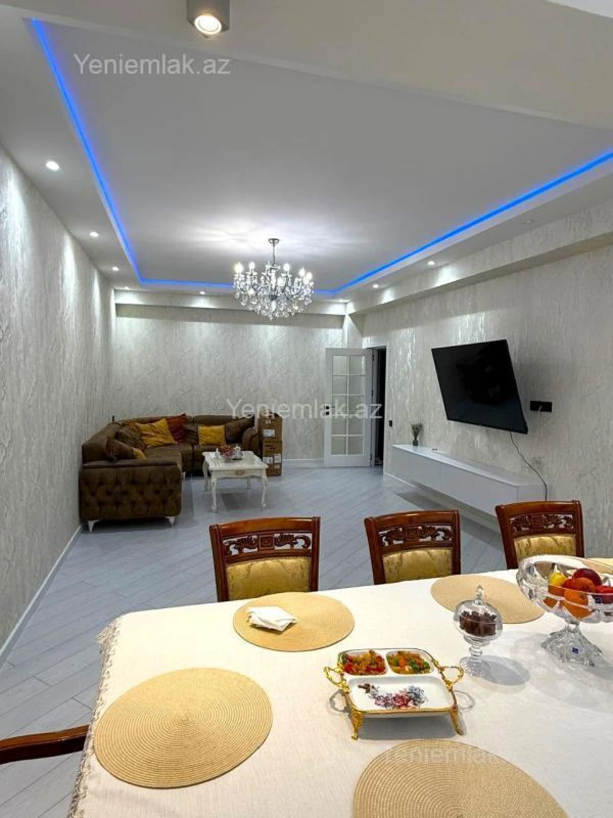 Satılır 4 otaqlı yeni tikili 130 m²