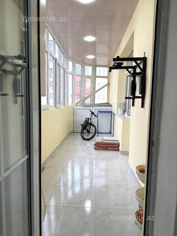 Satılır 4 otaqlı yeni tikili 130 m²