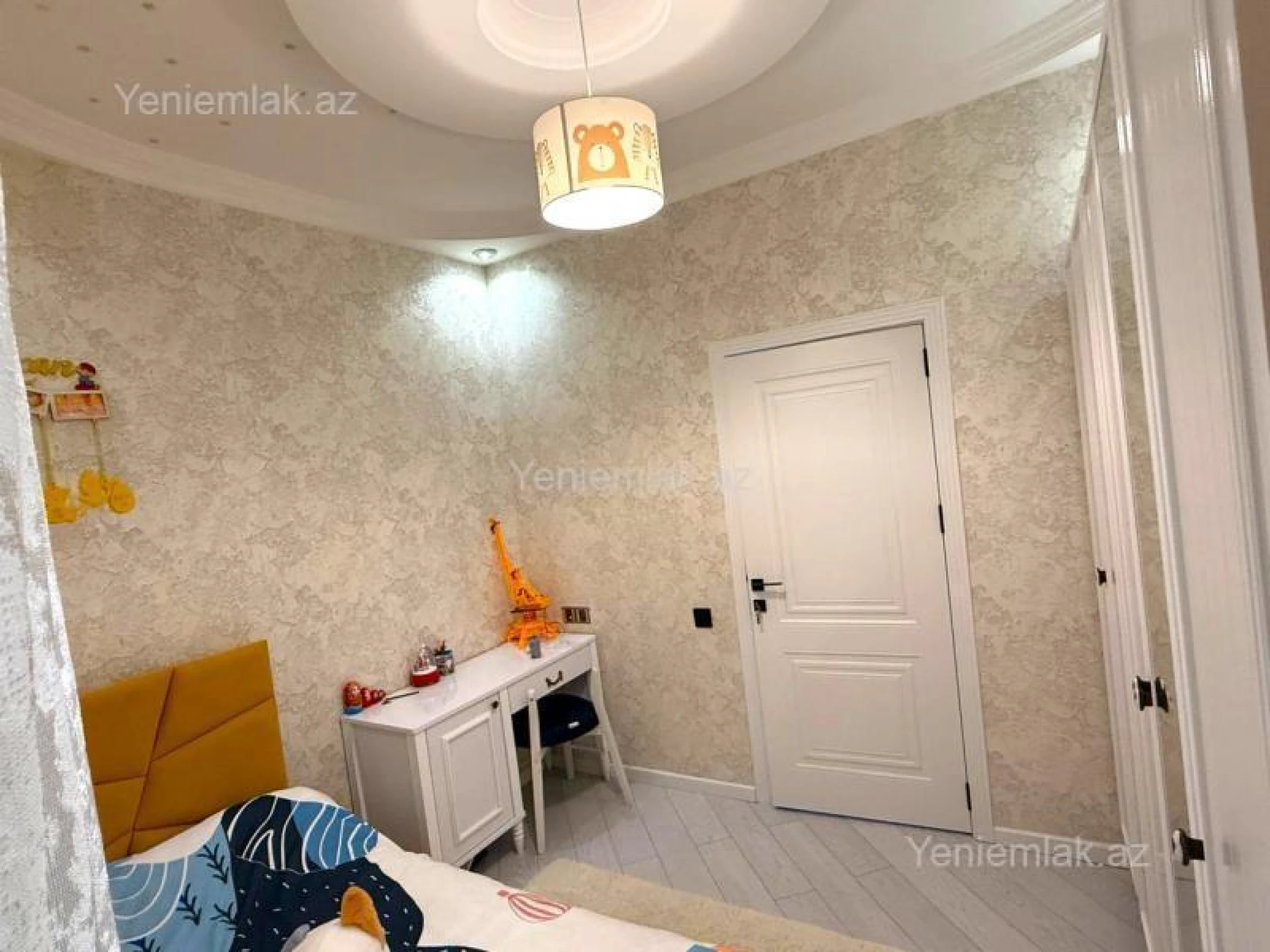 Satılır 4 otaqlı yeni tikili 130 m²