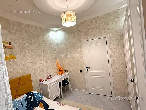 Satılır 4 otaqlı yeni tikili 130 m²