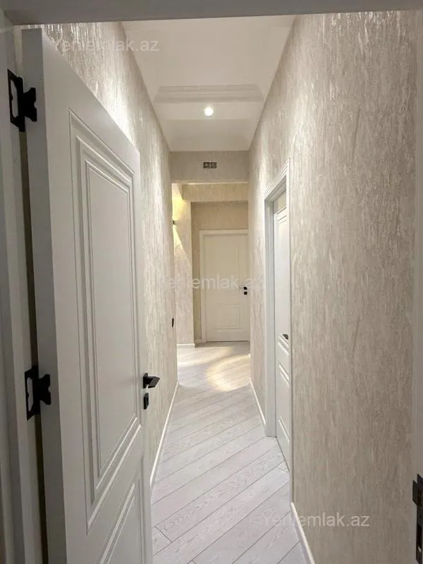 Satılır 4 otaqlı yeni tikili 130 m²