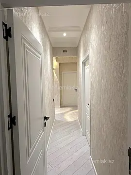 Satılır 4 otaqlı yeni tikili 130 m²
