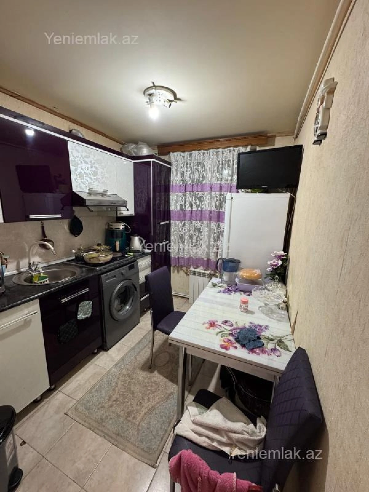 Satılır 2 otaqlı köhnə tikili 50 m²