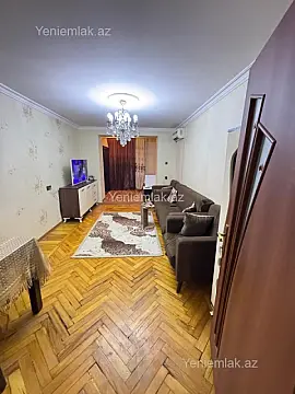 Satılır 2 otaqlı köhnə tikili 50 m²