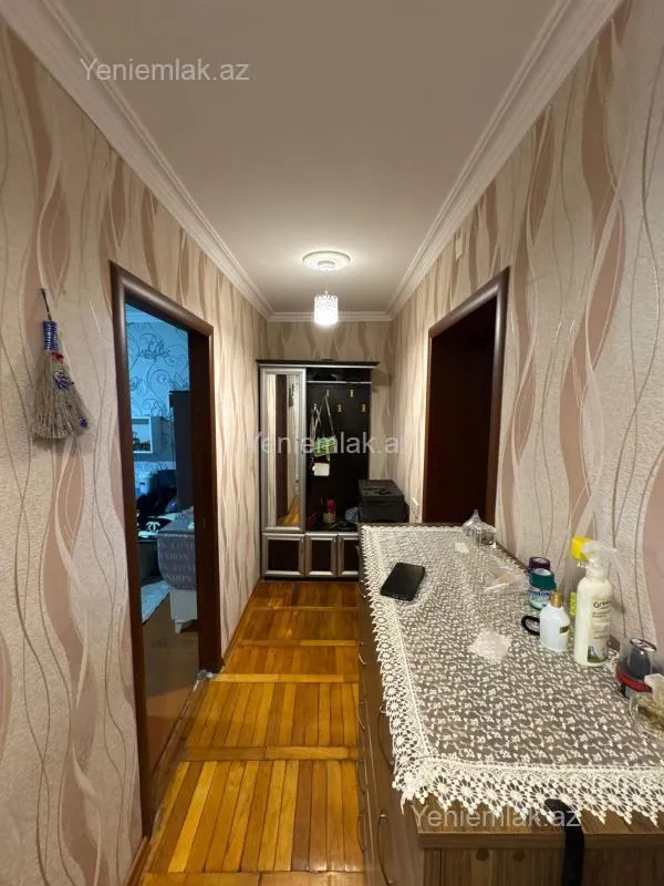 Satılır 2 otaqlı köhnə tikili 50 m²