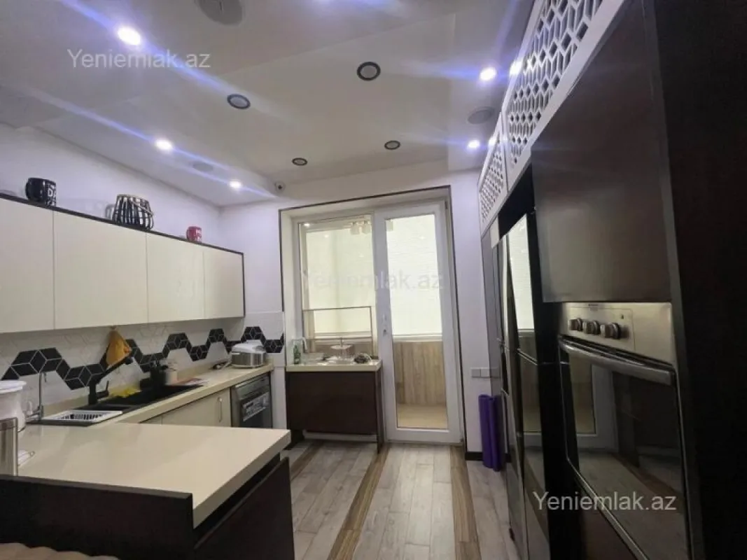 Satılır 3 otaqlı yeni tikili 103 m²