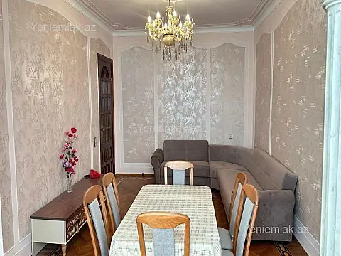Satılır 3 otaqlı köhnə tikili 90 m²