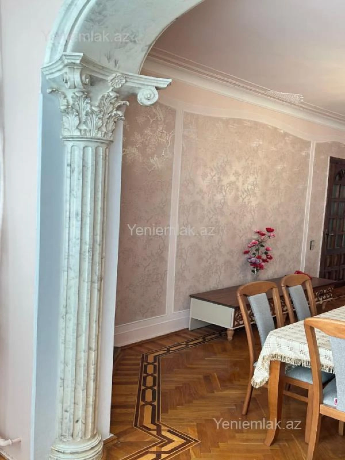 Satılır 3 otaqlı köhnə tikili 90 m²
